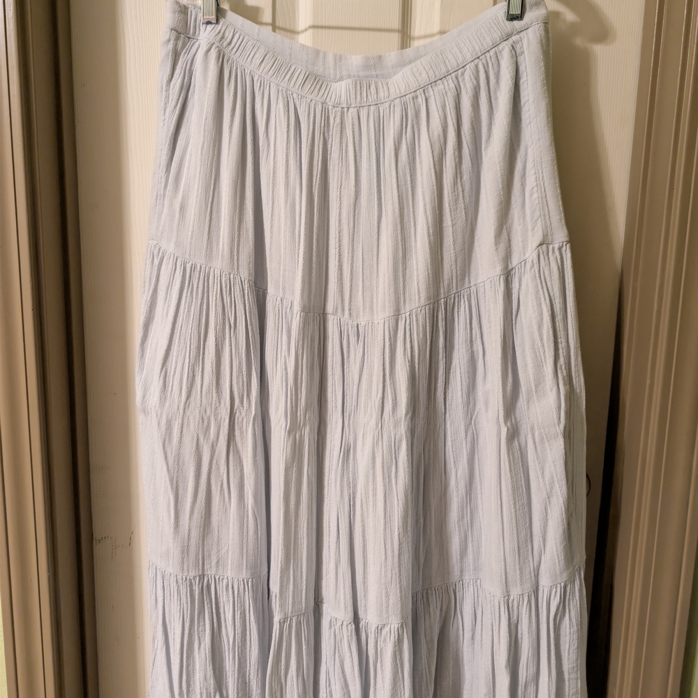 Elegant White Tiered Skirt